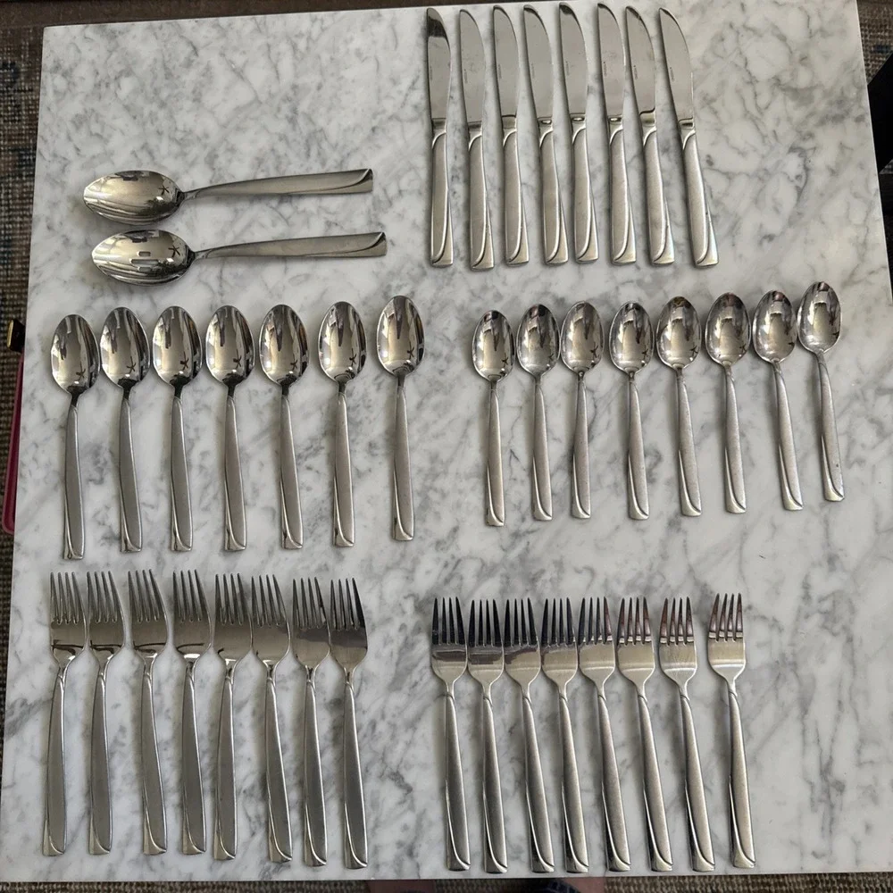 Oneida MADELINE Stainless ~ Lot of 41 Pieces ~‎ Glossy/ Frosted Flatware Serving